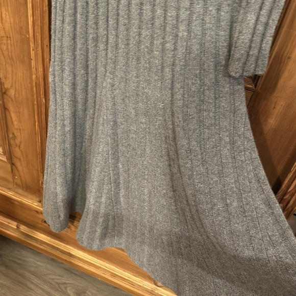 Reformation Evan Cashmere Dress - Picture 6 of 8